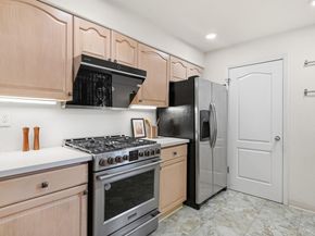 995 Asilomar 2, Sunnyvale CA 94086