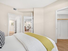902 Sunrose 104, Sunnyvale CA 94086