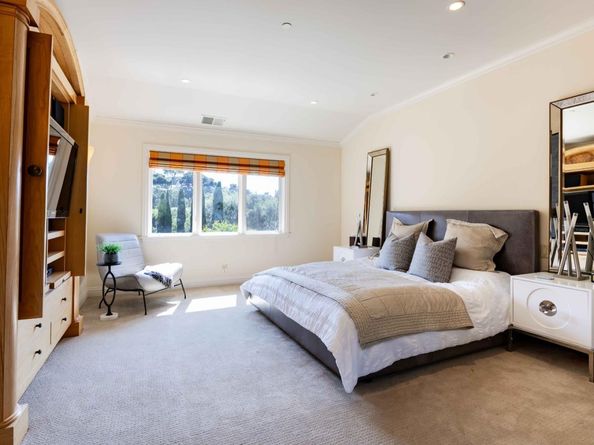 28500 Matadero Creek Lane, Los Altos Hills CA 94022