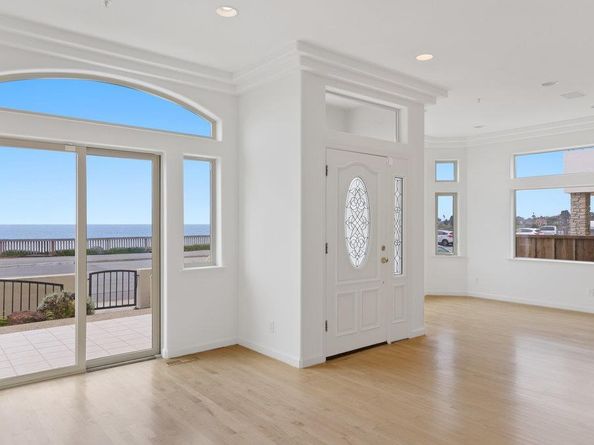 940 W Cliff Drive, Santa Cruz CA 95060