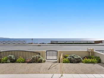 940 W Cliff Drive