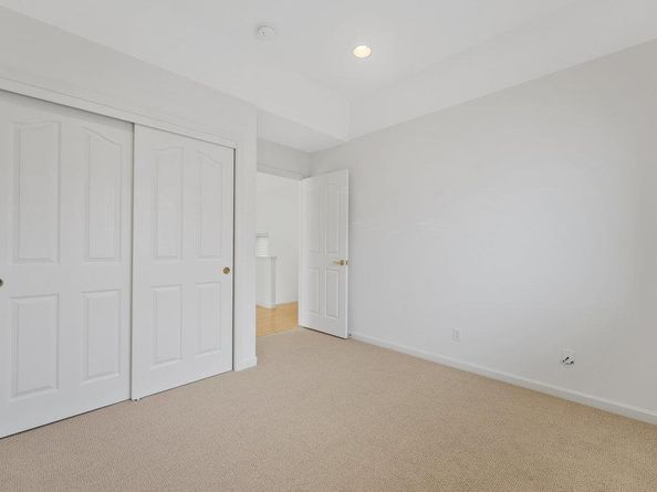 940 W Cliff Drive, Santa Cruz CA 95060
