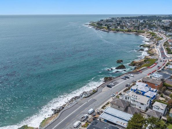 940 W Cliff Drive, Santa Cruz CA 95060