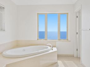 940 W Cliff Drive, Santa Cruz CA 95060