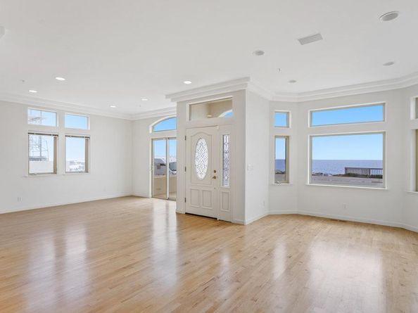 940 W Cliff Drive, Santa Cruz CA 95060