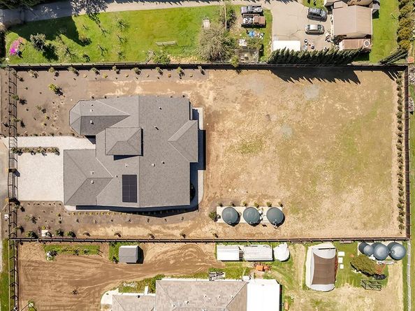 475 E Middle Avenue, San Martin CA 95046