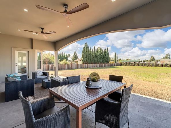 475 E Middle Avenue, San Martin CA 95046
