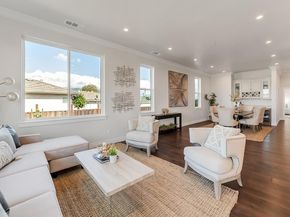 475 E Middle Avenue, San Martin CA 95046
