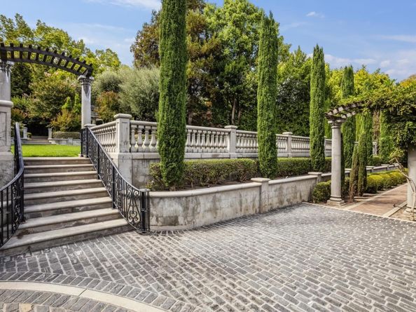 15253 Montalvo Road, Saratoga CA 95070