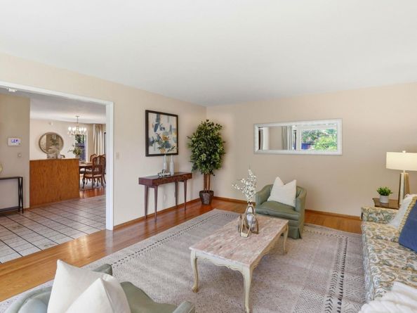 701 Christine Drive, Palo Alto CA 94303