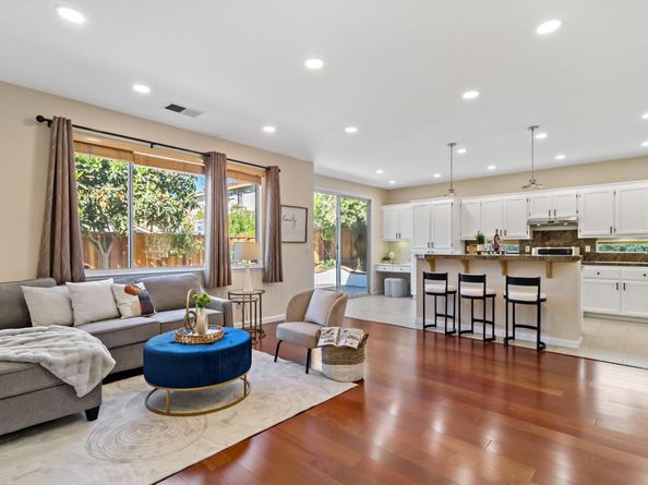 3249 Esperanza Court, San Jose CA 95135