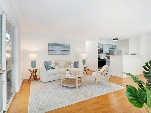 41 Grandview Street 1203, Santa Cruz CA 95060