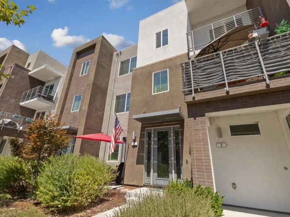 133 Llano De Los Robles Avenue 3, San Jose CA 95136