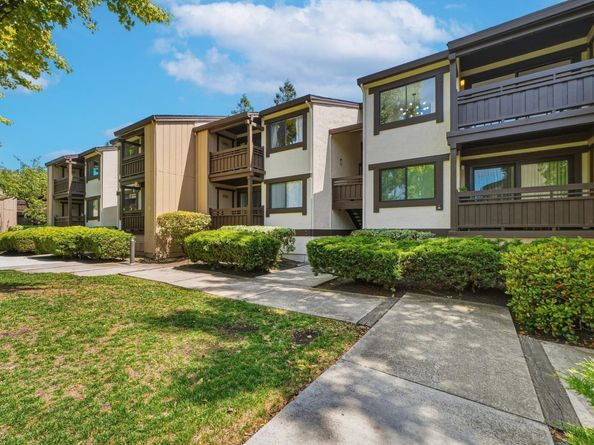 765 San Antonio Road 52, Palo Alto CA 94303
