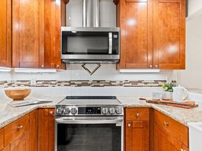 905 Apricot Avenue G, Campbell CA 95008