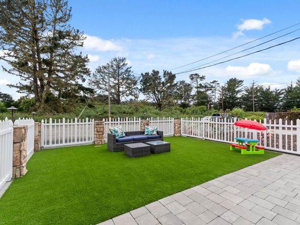 1031 Oak Avenue, Moss Beach CA 94038