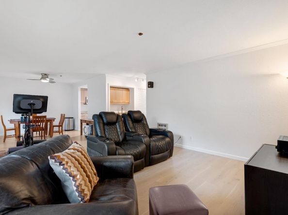 477 Lassen Street 6, Los Altos CA 94022