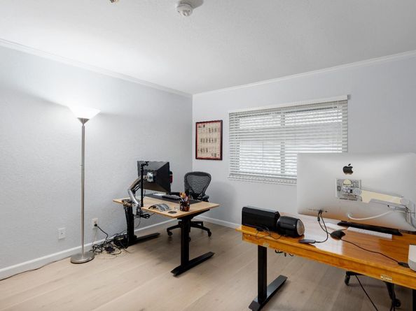 477 Lassen Street 6, Los Altos CA 94022