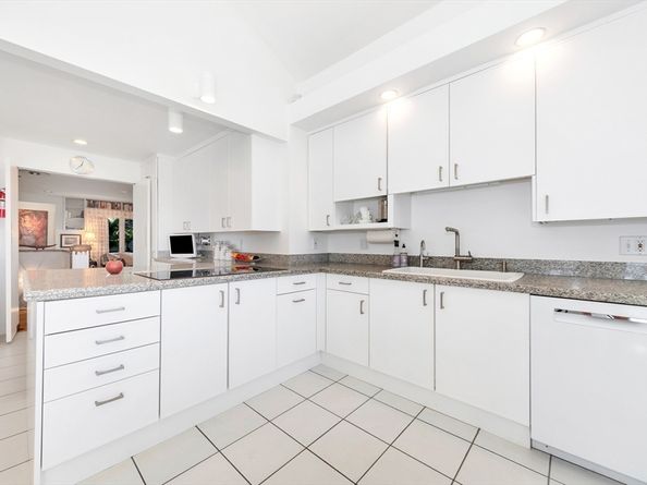 23 Ocean Street, Manchester MA 01944