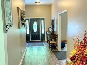 198 S. Royalston Rd, Athol MA 01331