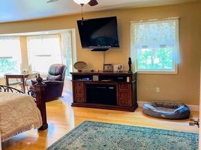 198 S. Royalston Rd, Athol MA 01331