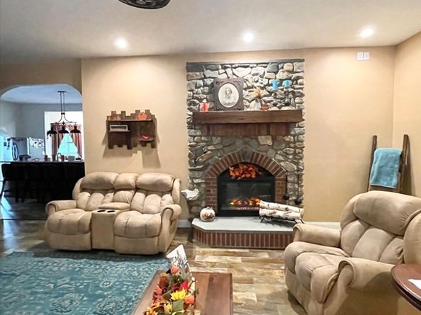 198 S. Royalston Rd, Athol MA 01331