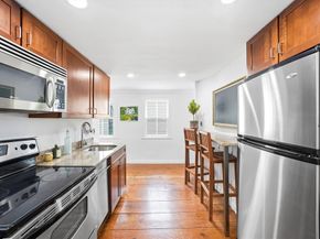 74 Lime St 4, Newburyport MA 01950
