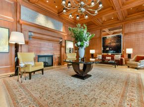 1 Dalton St 4804, Boston MA 02199