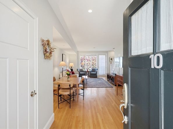 93 E Central Street 10, Natick MA 01760