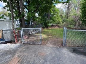 721 Blossom St, Fitchburg MA 01420