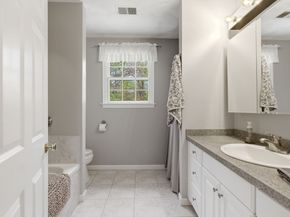 65 Locust St, Middleton MA 01949