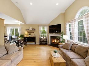 65 Locust St, Middleton MA 01949