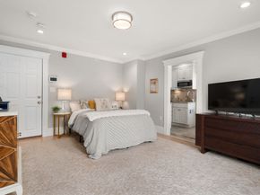 600 Shirley St 11, Winthrop MA 02152