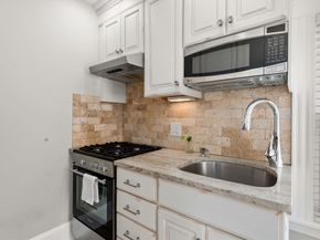 600 Shirley St 11, Winthrop MA 02152