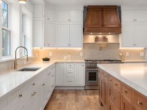 82 Deer Path Ln, Weston MA 02493