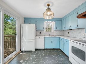 30 Whitcomb Terrace, Weymouth MA 02190