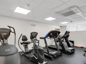 210 Nahanton 117, Newton MA 02459