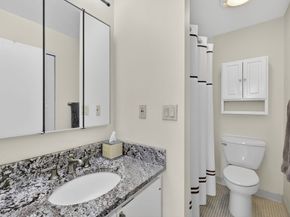 210 Nahanton 117, Newton MA 02459
