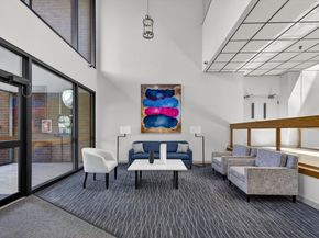 210 Nahanton 117, Newton MA 02459