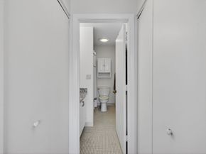210 Nahanton 117, Newton MA 02459
