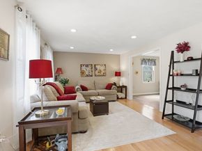 18 Trifiro Rd, Billerica MA 01821