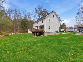18 Trifiro Rd, Billerica MA 01821