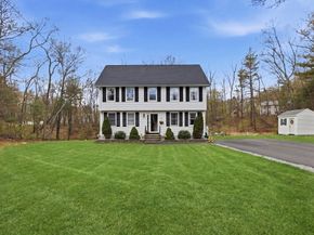 18 Trifiro Rd, Billerica MA 01821