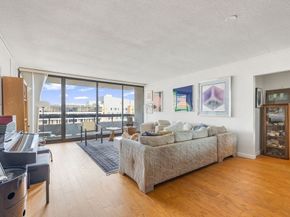 566 Commonwealth 801, Boston MA 02215