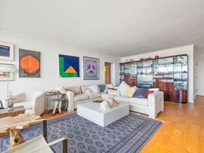 566 Commonwealth 801, Boston MA 02215