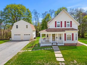 37 Lakeview St, Whitman MA 02382