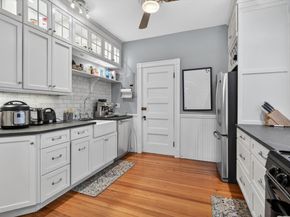 17 Park Vale 4, Brookline MA 02446