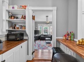 17 Park Vale 4, Brookline MA 02446