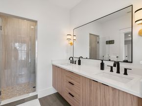 165 River St 2, Waltham MA 02453