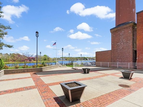 45 Main Street 21, Wareham MA 02571
